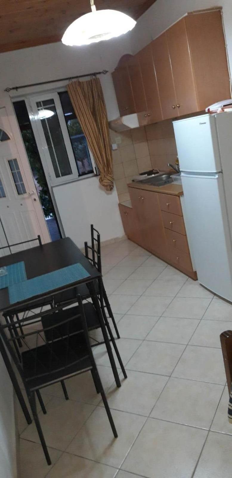 Biky's Room's Moúdhros